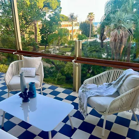 Апартаменты Arts At Station