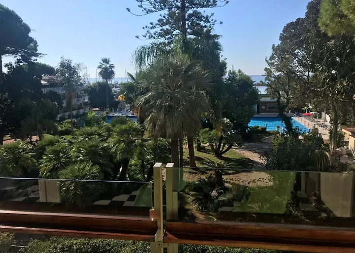 Arts At Station Sanremo